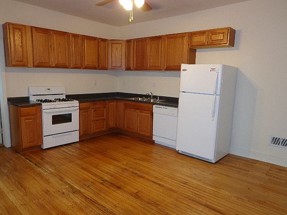 4th image of 129 E Gorham St #8875898