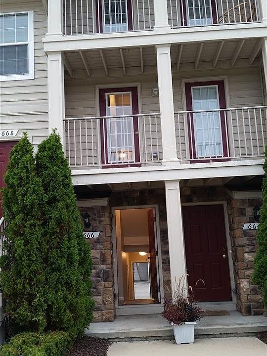 1st image of 666 Lydia Ln #1
