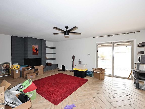 4th image of 3127 W YUCCA Street