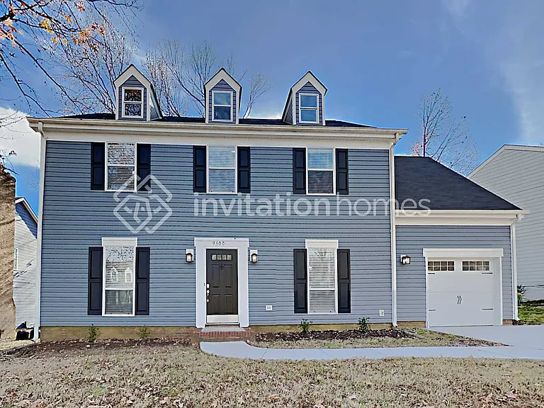 9500 Pondside Ln — Photo 1