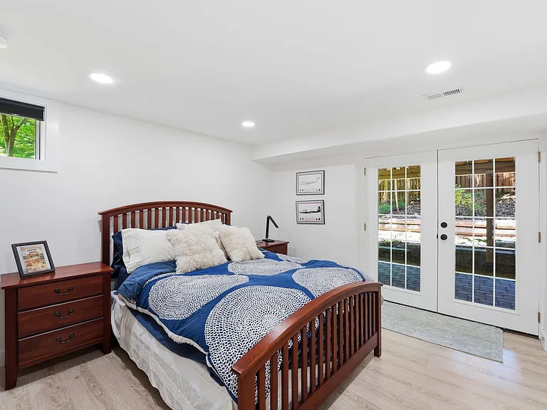 8904 Arley Dr — Photo 16