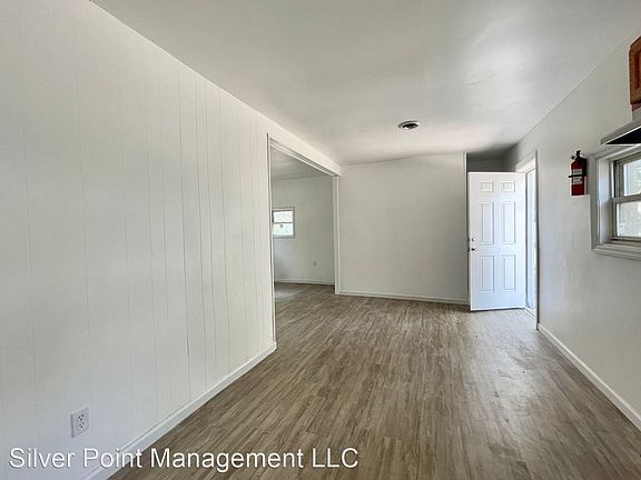 5th image of 413 E Broad St #11123541