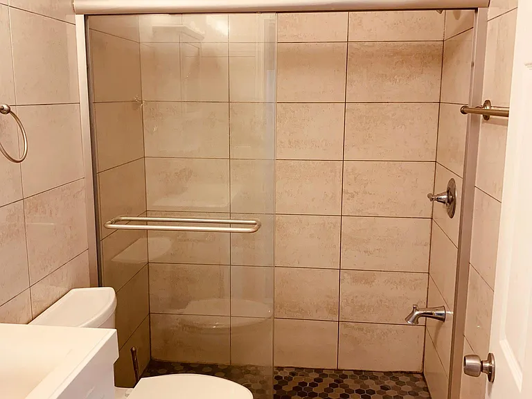 152 W 4th Ave #1F — Photo 8
