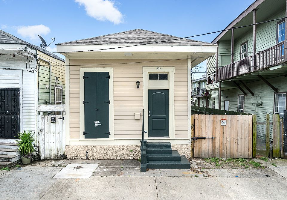 1st image of 218 N Miro St