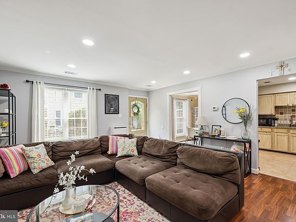5th image of 2847 Madeira Ct #14