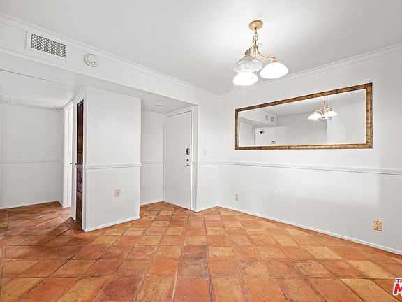 4th image of 950 N Kings Rd Unit 144