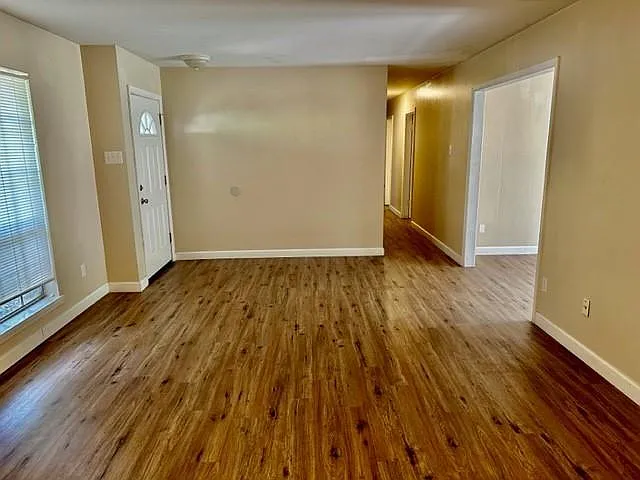 4 bed, 2.0 bath, 1591 sqft, $1,550 — Photo 2