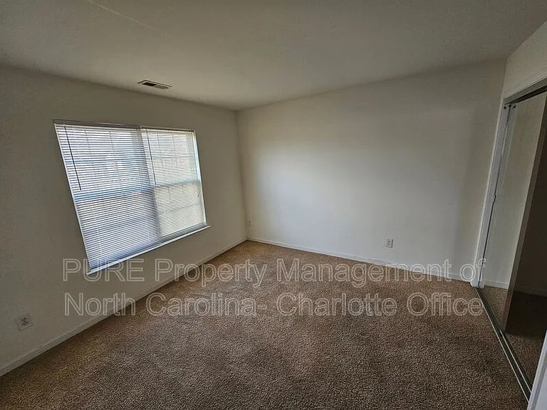 4423 Cades Cove Dr — Photo 23