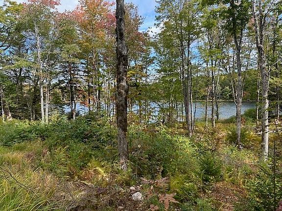 3rd image of Lakeshore Lot 3 & 4