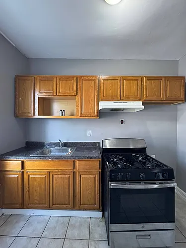 291 Wainwright St Photo 1