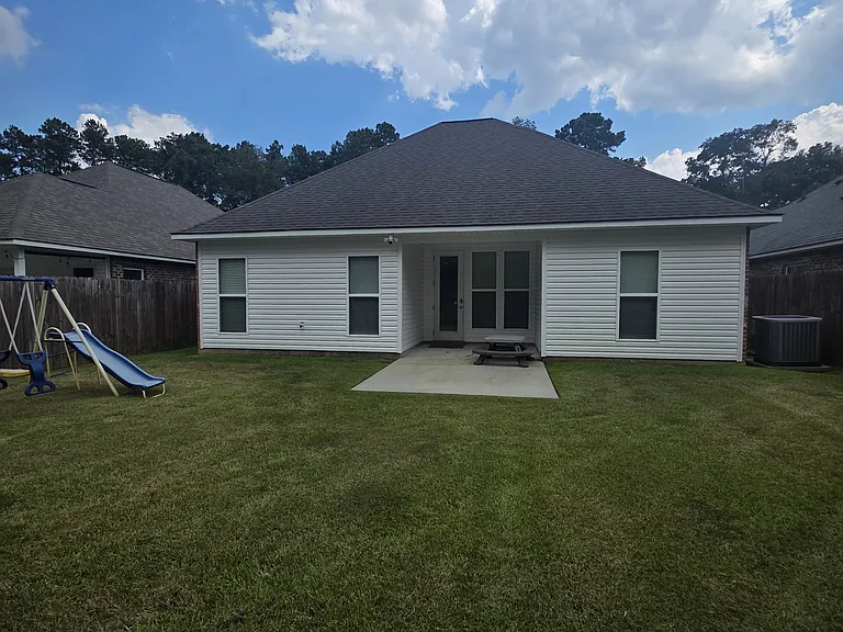 10285 Valmon Burns Way — Photo 3