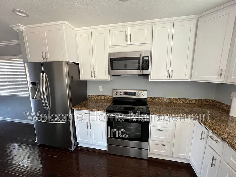 30726 Wainwright Ct — Photo 13