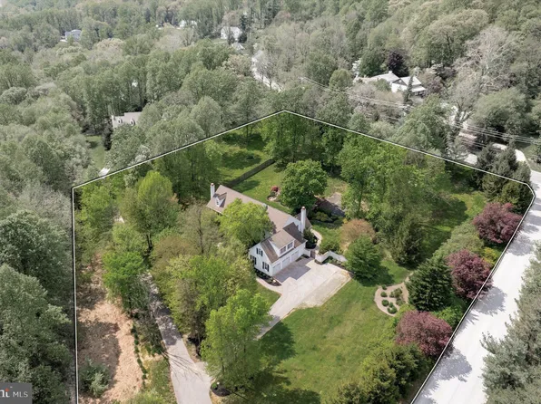 2000 Well Springs Ln, Malvern, PA 19355