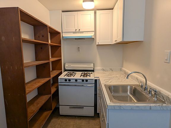 5th image of 15 Minetta St APT 3