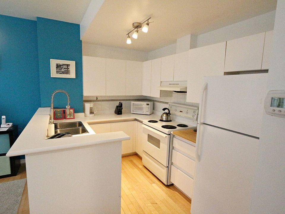 1st image of 989 Nelson St #412