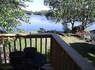 120 S Shore Dr, Island Lake, IL 60042