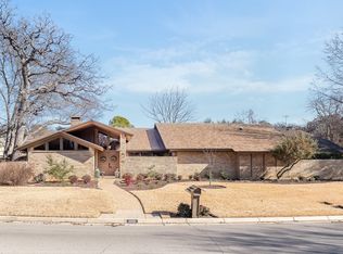 1105 Crowley Rd, Arlington, TX 76012