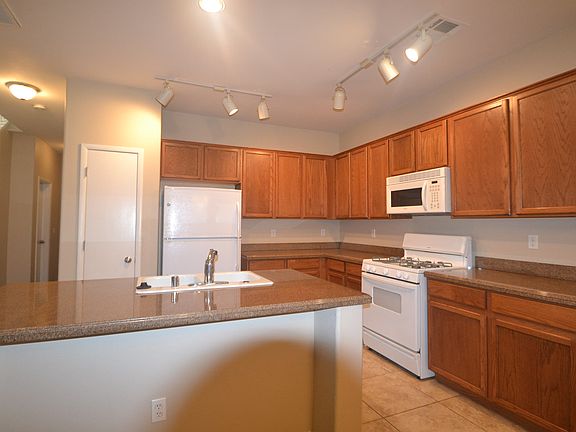 4th image of 9120 Blue Raven Ave