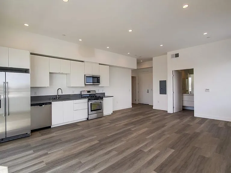 4021 Georgia St #9 — Photo 1