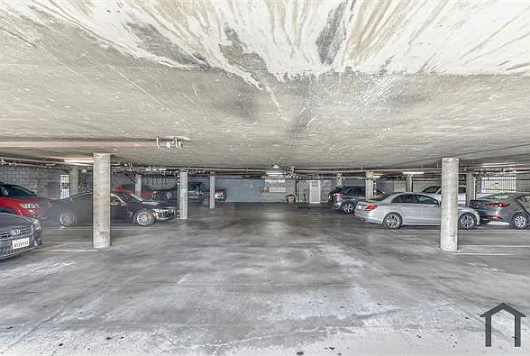 15603 Parthenia St #205 — Photo 18