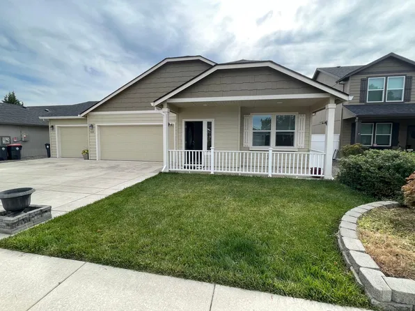 1660 Hondeleau Ln, Medford, OR 97504