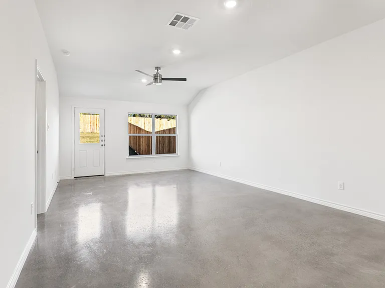 1207 Concord Dr #B — Photo 9