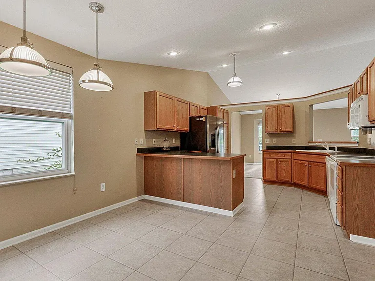 2691 Abbey Knoll Dr — Photo 31