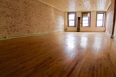 Rented by Nolita Group