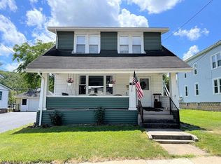 419 W Pitt St, Bedford, PA 15522
