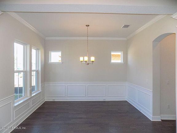 5th image of 209 MANOR Lane