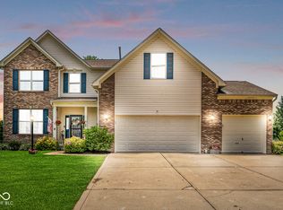 360 Myers Lake Dr, Noblesville, IN 46062