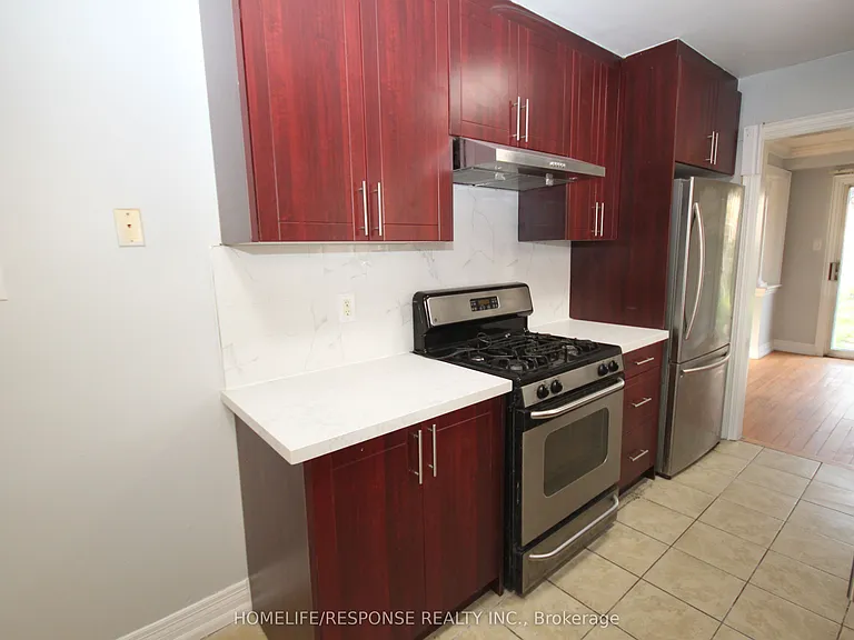 11 Saddlecreek Ct — Photo 13