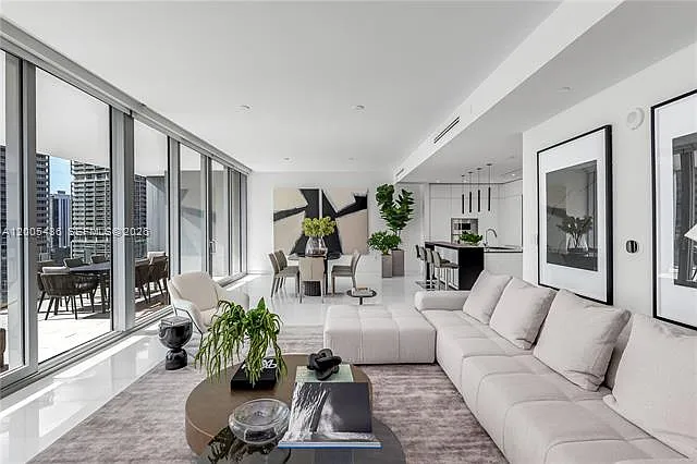 300 Biscayne Boulevard Way #2802E — Photo 3