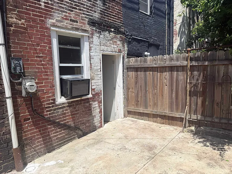 3417 Hartville St — Photo 16