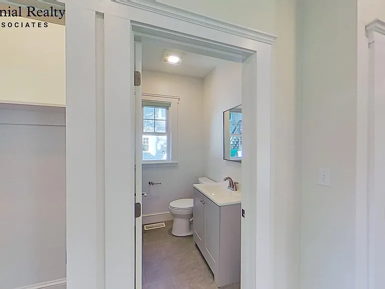 36 Grant Pl — Photo 3