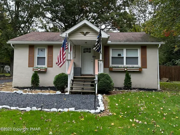 332 Route 390, Cresco, PA 18326