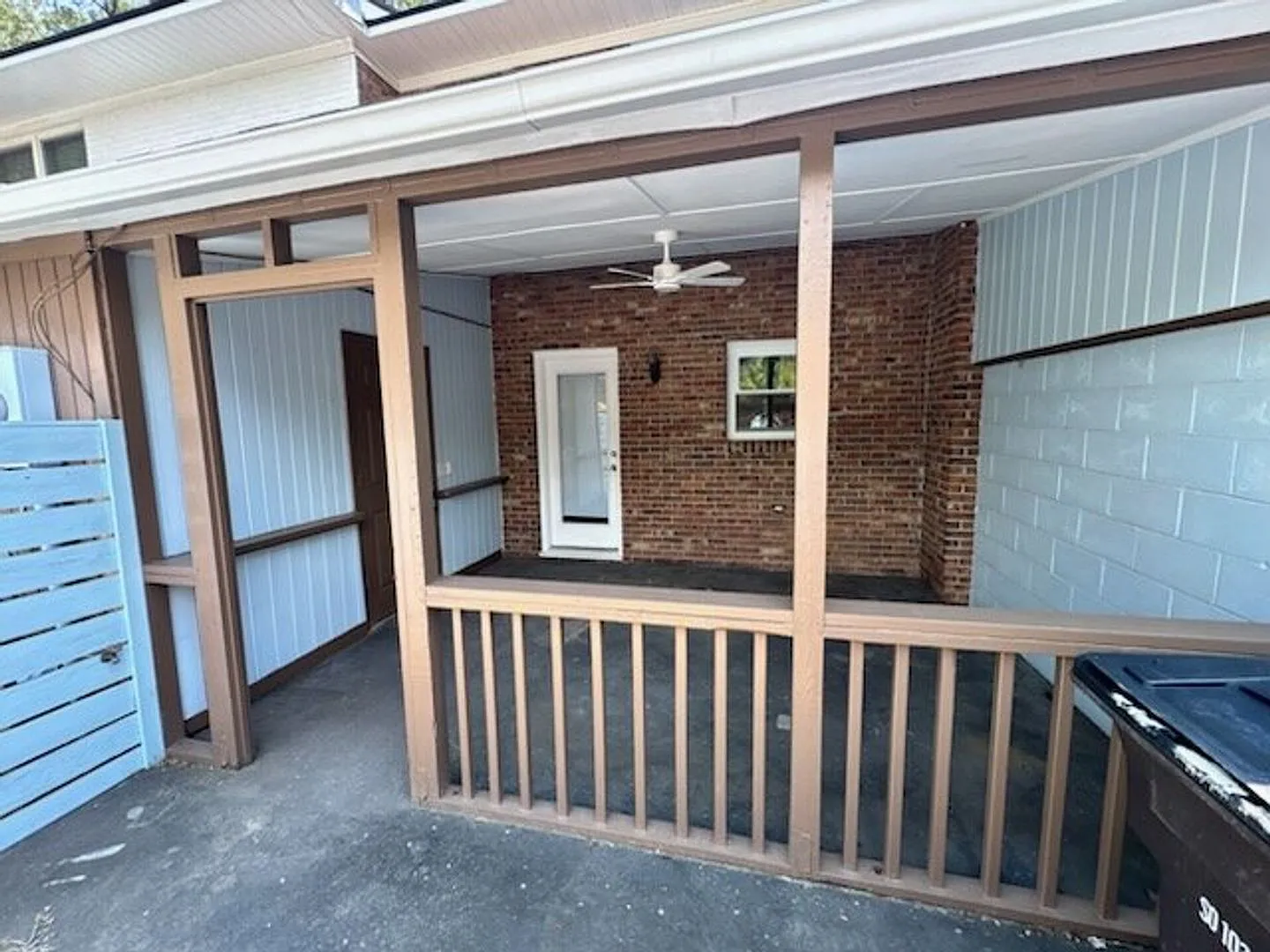For Rent 730 Harbor Lane — Photo 2