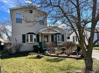 1903 Oakfield St, Ortonville, MI
