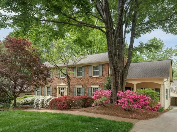 1007 Chatfield Dr, Greensboro, NC 27410