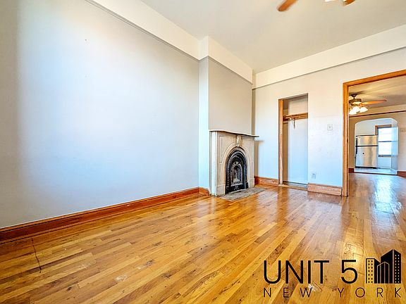 4th image of 938 Atlantic Ave #3B