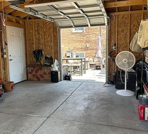 5th image of 1822 Brown Ave