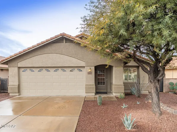 9446 E Pale Blue Topaz Ln, Tucson, AZ 85747