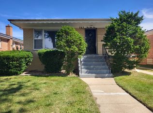 383 Calhoun Ave, Calumet City, IL 60409
