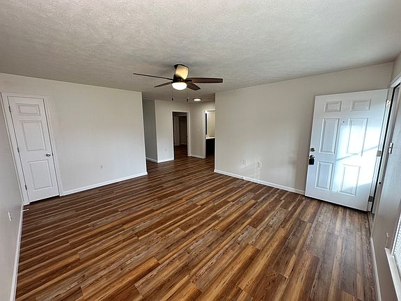 4th image of 1711 Shields Dr #1711