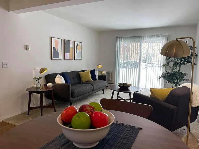 MOVE IN SPECIAL $600 Off your Move-in cost! Call the office for more details — Photo 7