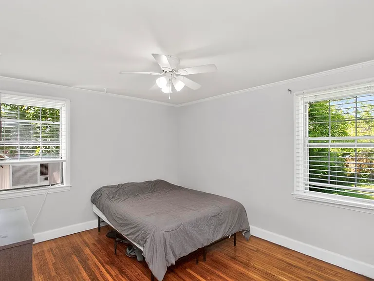 1911 Moran Ave #A — Photo 12