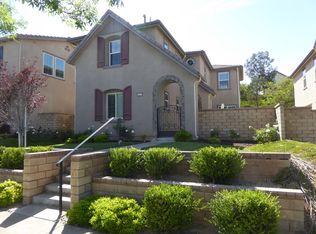 28375 Camino Del Arte Dr, Valencia, CA 91354