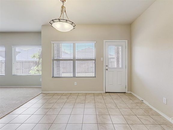 2nd image of 1932 Potrillo Ln