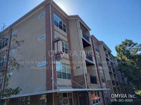 840 United Ave SE