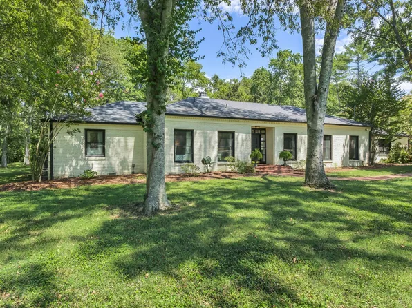 6105 Melbourne Dr, Nashville, TN 37215